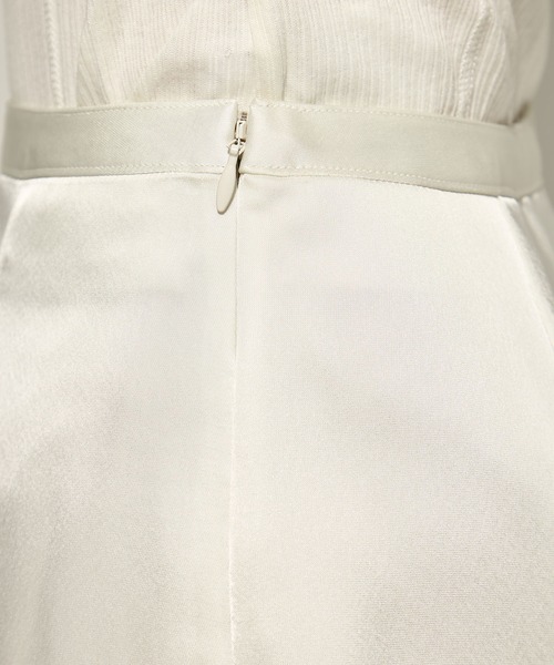 STUDIOUS(ステュディオス)の「【STUDIOUS/ステュディオス】Stretch Satin Skirt/ストレッチサテンスカート(スカート・レディース・ブラック/ホワイト・1/2)」の12枚目の写真