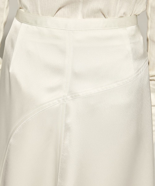 STUDIOUS(ステュディオス)の「【STUDIOUS/ステュディオス】Stretch Satin Skirt/ストレッチサテンスカート(スカート・レディース・ブラック/ホワイト・1/2)」の13枚目の写真