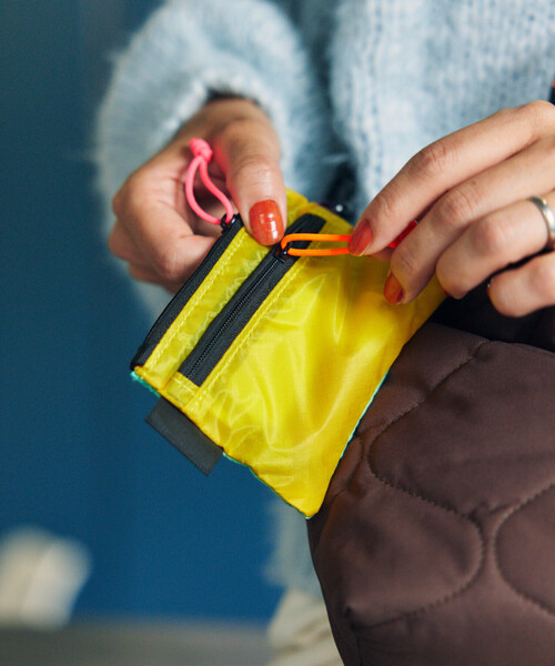 COBMASTER（コブマスター）の「Cobmaster × FREAK'S STORE/コブマスター × フリークスストア 別注 CORDURA RIP_FLAT POUCH コーデュラ リップ フラットポーチ（ポーチ・メンズ・ブラック/サックスブルー/パープル/イエロー/ホワイト/ピンク/グレー/ベージュ/ラベンダー/チャコールグレー・ONE SIZE）」の21枚目の写真