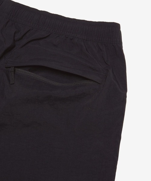 THE NORTH FACE（ザノースフェイス）の「THE NORTH FACE VERSATILE PANT（ザ ノース フェイス バーサタイルパンツ）（チノパンツ・メンズ・ブラック/グリーン系・MEDIUM/X-LARGE/LARGE）」の7枚目の写真