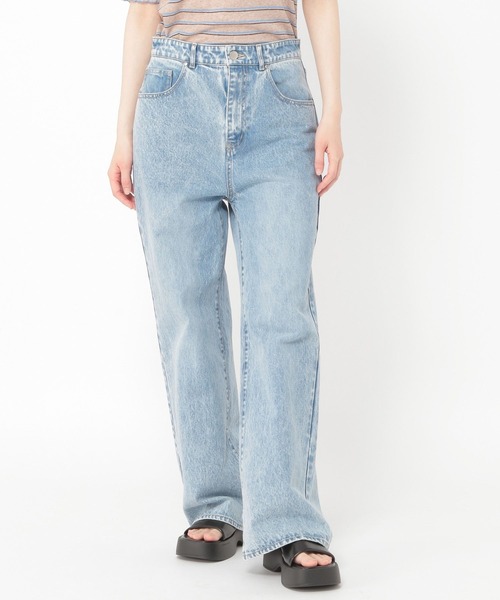 studio CLIP（スタディオクリップ）の「【daily CLIP】セミフレアルーズデニム（デニムパンツ・レディース・ライトブルー/ブルー・MEDIUM/LARGE）」の18枚目の写真