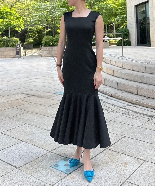 JENNE(ジェンヌ)の「マーメイドカットソーワンピース(ワンピース・レディース・ブルー/ネイビー/ブラック・LARGE/MEDIUM/SMALL)」の13枚目の写真