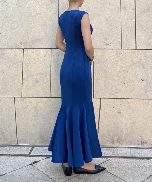 JENNE(ジェンヌ)の「マーメイドカットソーワンピース(ワンピース・レディース・ブルー/ネイビー/ブラック・LARGE/MEDIUM/SMALL)」の17枚目の写真