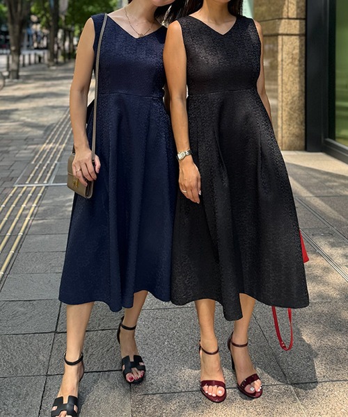 ST.ROONEY(セントルーニー)の「ジャガードバックフリルドレス【低身長・小柄女性向け】(ワンピース・レディース・ブラック/ホワイト/ネイビー・XS)」の5枚目の写真