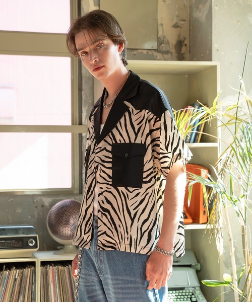 Forte（フォルテ）（フォルテ）の「Animal Design Open Collar Shirt/デザインオープンカラーシャツ/ドレープ/開襟（シャツ/ブラウス・メンズ・ホワイト/ブラウン・MEDIUM/LARGE）」の3枚目の写真