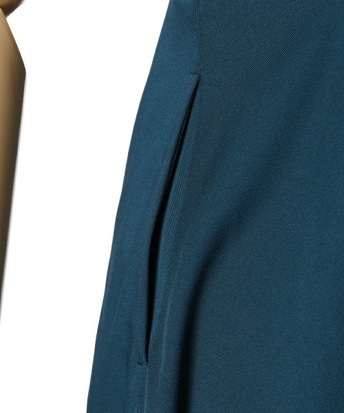 F i.n.t（フィント）の「チェーンビット使いディープＶネックジャンパースカート/ fint　フィント（ジャンパースカート・レディース・ブルーグリーン/ブルーグレー/ネイビー・FREE）」の15枚目の写真