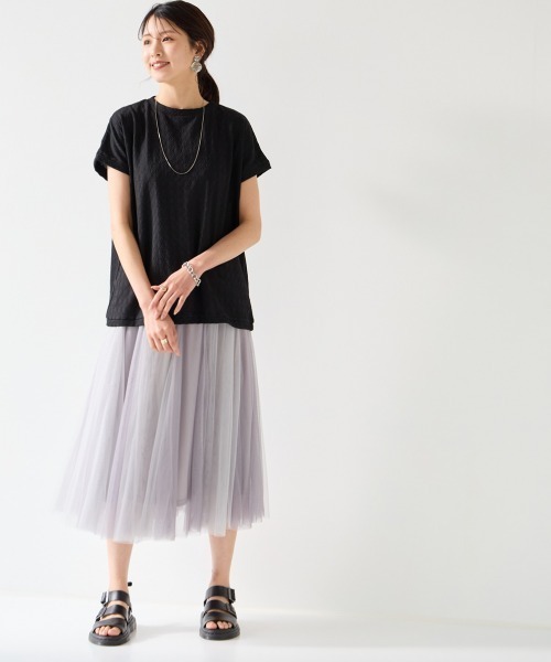 SMILE LAND（スマイルランド）の「＜大きいサイズ＞ドライタッチぽこぽこジャガードカットソーゆるシルエットプルオーバー（吸汗速乾・UVカット）（Tシャツ/カットソー・レディース・オリーブ/チャコールグレー/ブラック/フューシャピンク・L/4L/3L/LL/5L）」の10枚目の写真