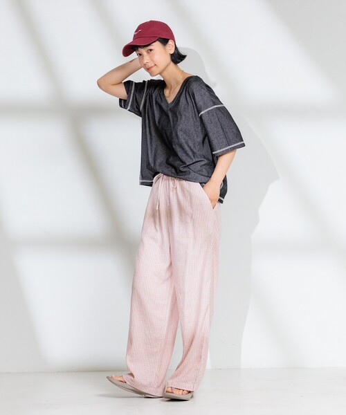 FREAK'S STORE(フリークスストア)の「<接触冷感>メランジ 2WAY VネックTシャツ/配色ステッチTシャツ【限定展開】(Tシャツ/カットソー・レディース・チャコールグレー/ブルーグリーン/サックスブルー・フリ-)」の13枚目の写真