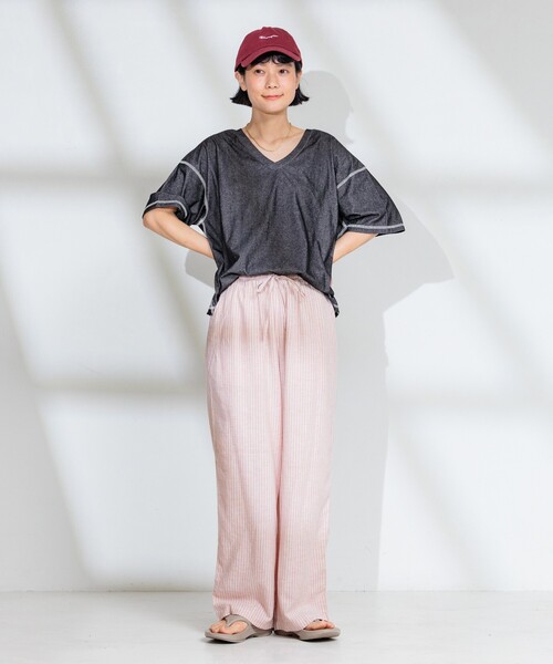 FREAK'S STORE(フリークスストア)の「<接触冷感>メランジ 2WAY VネックTシャツ/配色ステッチTシャツ【限定展開】(Tシャツ/カットソー・レディース・チャコールグレー/ブルーグリーン/サックスブルー・フリ-)」の15枚目の写真