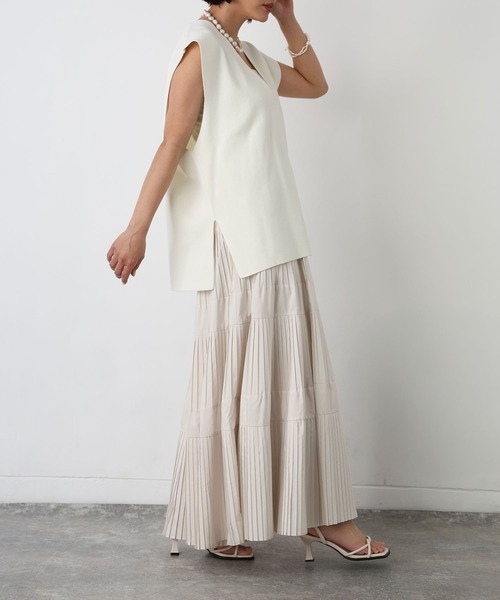 Floran（フローラン）の「タフタコーティング加工プリーツティアードスカート（スカート・レディース・アイボリー/ブラック・FREE）」の6枚目の写真