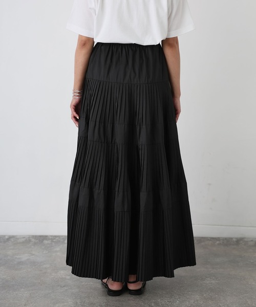 Floran（フローラン）の「タフタコーティング加工プリーツティアードスカート（スカート・レディース・アイボリー/ブラック・FREE）」の14枚目の写真