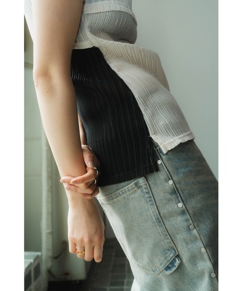 Knuth Marf(クヌースマーフ)の「french sleeve ribbed tops(Tシャツ/カットソー・レディース・ブラック/ホワイト×ブラック・FREE)」の2枚目の写真