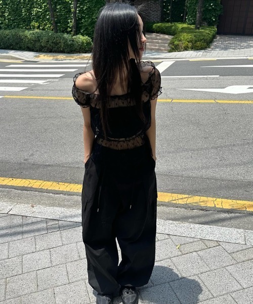 Per sist ence(パーシエンス)の「シアーレース半袖トップス/オフショル2WAY(Tシャツ/カットソー・レディース・ホワイト/ブラック・ONE SIZE)」の8枚目の写真