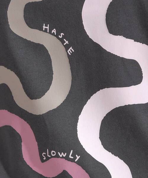 Cutie Blonde（キューティーブロンド）の「【S-LL/ひんやり/汗ジミ軽減/UVカット】グラフィックアソートTシャツ（Tシャツ/カットソー・レディース・ホワイト系3/イエロー系その他2/ピンク系1/ピンク系4/チャコール/グレー系その他2/ホワイト系5/ホワイト系1/グレー系その他/パープル系1/ホワイト系6・03/04/02/01）」の19枚目の写真