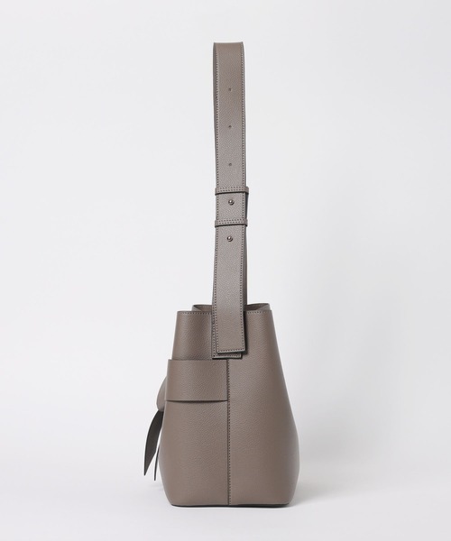 mysty woman（ミスティウーマン）の「ワンショルダーリボンBAG　575911（ショルダーバッグ・レディース・ブラック/アイボリー/ブラウン系その他・FREE）」の4枚目の写真