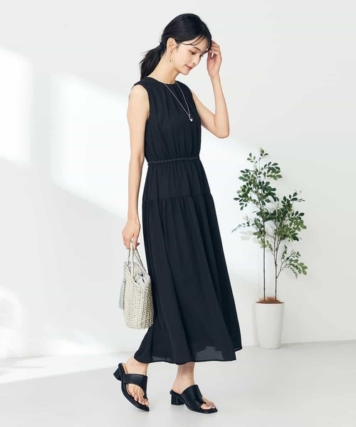 a.v.v(アーヴェヴェ)の「配色パイピング切り替えワンピース(ワンピース・レディース・アイボリー/ブラック・36/40/38/42)」の2枚目の写真