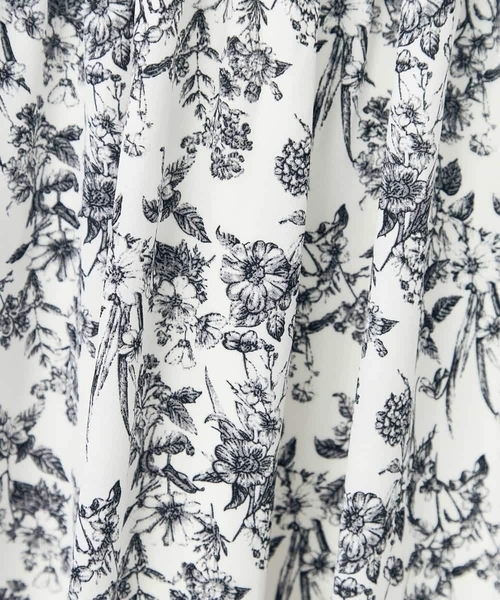 a.v.v(アーヴェヴェ)の「配色パイピング切り替えワンピース(ワンピース・レディース・アイボリー/ブラック・36/40/38/42)」の22枚目の写真