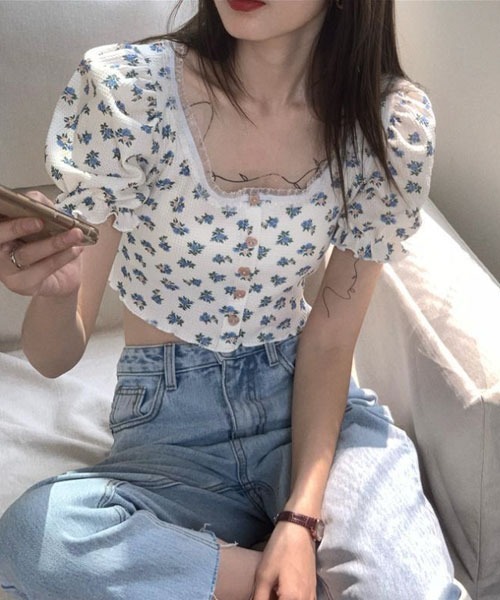 MSGM◆パフスリーブ半袖カットソー/XS/コットン/WHT/花柄/3242MDM187 セール】【Mayree】小花柄 ハートボタン パフスリーブ 半袖