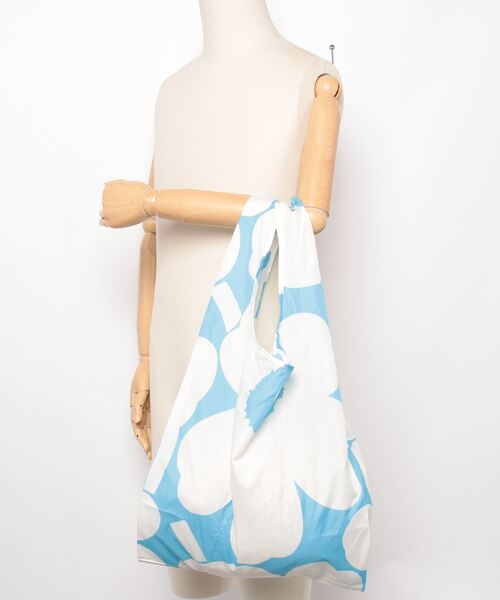 marimekko（マリメッコ）の「Unikko / Smartbag bag（エコバッグ/サブバッグ・レディース・ライトブルー/レッド・FREE）」の12枚目の写真