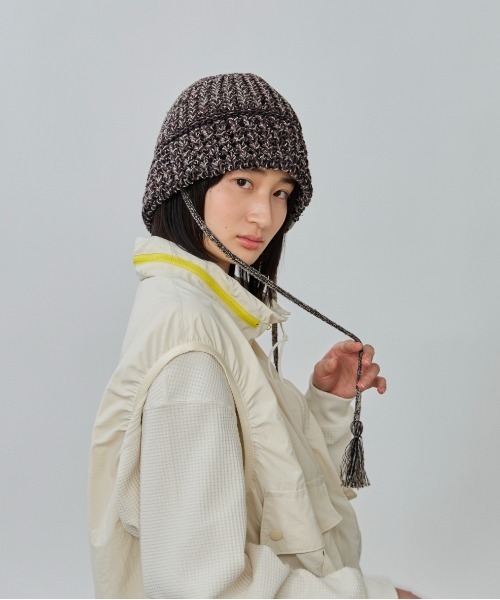 OVERRIDE（オーバーライド）の「OVERRIDE  KNIT BALLOON CLOCHE HAT SGP / オーバーライド（ハット・レディース・イエロー/ブルー/ブラック・57~59cm）」の8枚目の写真