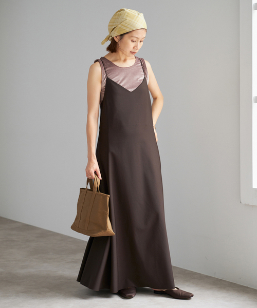 IENA（イエナ）の「トロピカルWOOL キャミソールワンピース（ワンピース・レディース・ブラウン/チャコールグレー・38/36）」の20枚目の写真