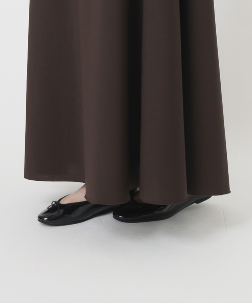 IENA（イエナ）の「トロピカルWOOL キャミソールワンピース（ワンピース・レディース・ブラウン/チャコールグレー・38/36）」の8枚目の写真