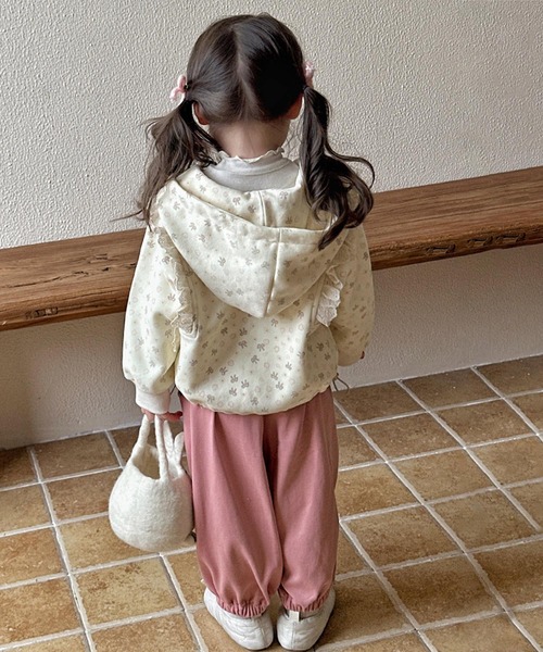 aimoha（アイモハ）の「【aimoha-KIDS-】花柄レースフリルパーカー（パーカー・キッズ・ライトベージュ・130/110/100/90/120）」の7枚目の写真