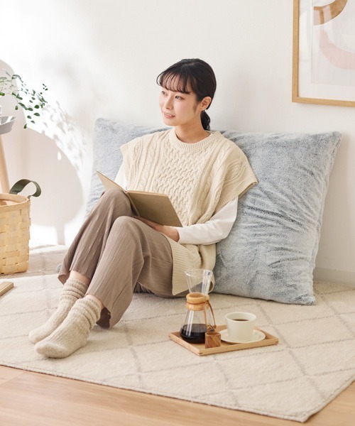 まるで猫！のようなモフモフビッグクッション【猫Feel】（クッション