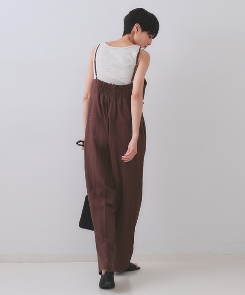 OPAQUE.CLIP（オペークドットクリップ）の「《STORY掲載》サイドオープンカットサロペット【洗える】（サロペット/オーバーオール・レディース・ブラック/ダークブラウン・38/40）」の9枚目の写真