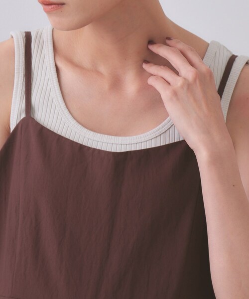 OPAQUE.CLIP（オペークドットクリップ）の「《STORY掲載》サイドオープンカットサロペット【洗える】（サロペット/オーバーオール・レディース・ブラック/ダークブラウン・38/40）」の14枚目の写真