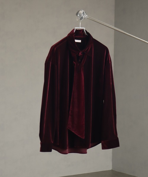 welise（ウェライズ）の「【welise/ウェライズ】-ADEYAKA-2WAYボリュームタイ グロッシーベルベットオーバーサイズシャツ（シャツ/ブラウス・メンズ・ネイビー/ブラック/パープル・M/L）」の8枚目の写真