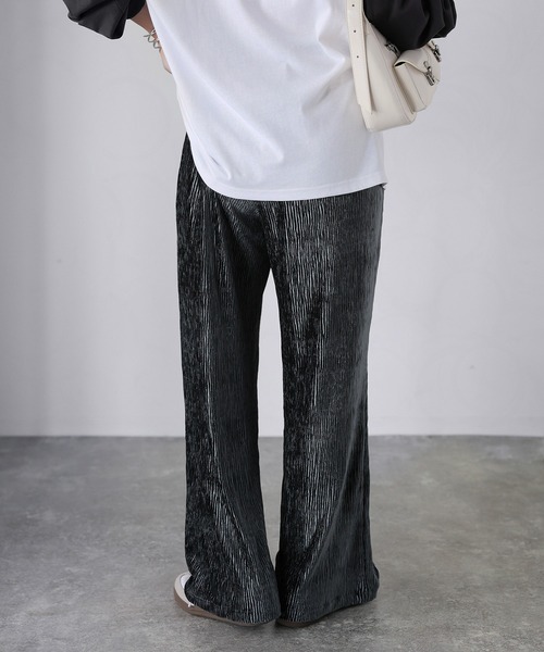 Riberry（リベリー）の「ベロアプリーツウエストシャーリングパンツ（その他パンツ・レディース・チャコールグレー/ブラウン/ベージュ・MEDIUM）」の5枚目の写真