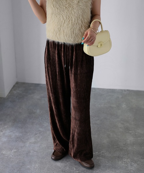 Riberry（リベリー）の「ベロアプリーツウエストシャーリングパンツ（その他パンツ・レディース・チャコールグレー/ブラウン/ベージュ・MEDIUM）」の8枚目の写真