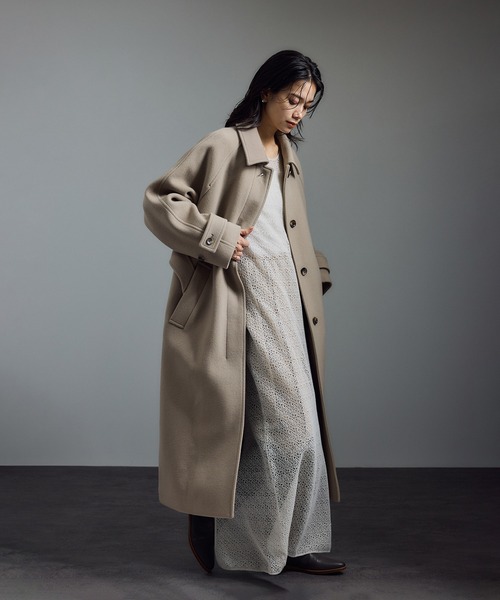 SALON adam et rope'（サロン アダム エ ロペ）の「【WEB限定】MANTECOウールバルマカンコート（ステンカラーコート・レディース・カーキ/ブラック/ベージュ系その他・FREE）」の22枚目の写真