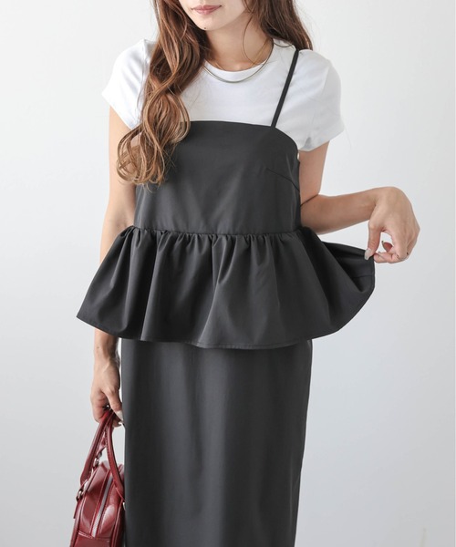 AMELY(エミリー)の「ペプラムデザインキャミワンピース(ワンピース・レディース・ベージュ/ブラック/アイボリー・フリー)」の11枚目の写真