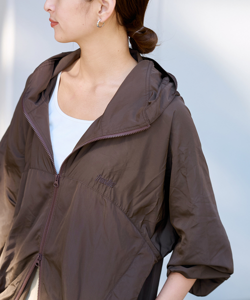 FRAMeWORK（フレームワーク）の「≪追加≫FROSTLINE 別注ライトマウンテンパーカー（マウンテンパーカー・レディース・ブラウン/ベージュ/ブラック・FREE）」の2枚目の写真