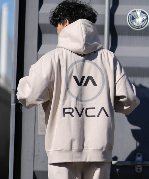 RVCA（ルーカ）の「RVCA/ルーカ REFRECTIVE WRWB LOGO HD パーカー BF042-P02（パーカー・メンズ・カーキブラウン/ストーン/ブラック・L/M/XL）」の6枚目の写真