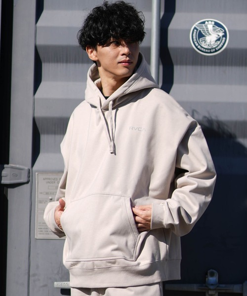 RVCA（ルーカ）の「RVCA/ルーカ REFRECTIVE WRWB LOGO HD パーカー BF042-P02（パーカー・メンズ・カーキブラウン/ストーン/ブラック・L/M/XL）」の7枚目の写真
