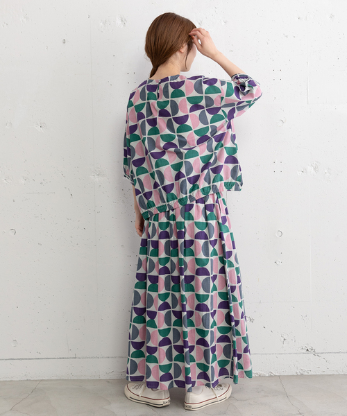 POU DOU DOU(プードゥドゥ)の「<made in INDIA>Art motif print タックギャザースカート(スカート・レディース・ピンク/ブルー・M)」の22枚目の写真