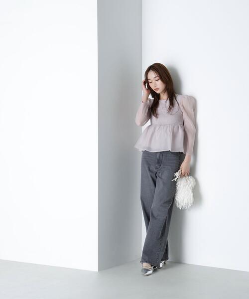 NATURAL BEAUTY BASIC（ナチュラルビューティーベーシック）の「◇ペプラムシャーリングブラウス（シャツ/ブラウス・レディース・ピンク/ダークブラウン/グレー・SMALL/MEDIUM）」の7枚目の写真