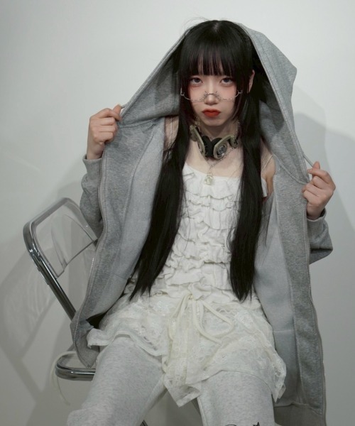 Never mind the XU / Chikashitsu+(ネバーマインド ザ エックスユー / チカシツプラス)の「【Nerd out XU】neko!! zip hoodie / 【ナードアウトエックスユー】キャットプリント猫耳ジップフーディ <着用動画あり>(パーカー・メンズ・グレー/ブラック・XL/M)」の8枚目の写真