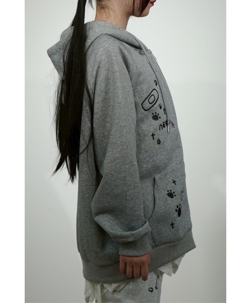 Never mind the XU / Chikashitsu+(ネバーマインド ザ エックスユー / チカシツプラス)の「【Nerd out XU】neko!! zip hoodie / 【ナードアウトエックスユー】キャットプリント猫耳ジップフーディ <着用動画あり>(パーカー・メンズ・グレー/ブラック・XL/M)」の20枚目の写真