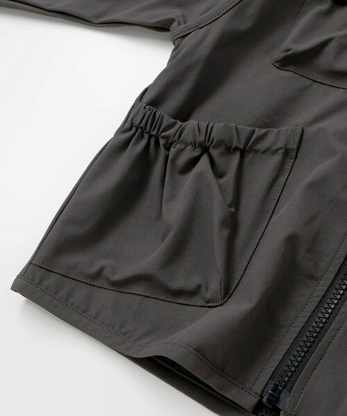 WASK(ワスク)の「袖取り外しワークポケットジャケット(100~160cm)(ナイロンジャケット・キッズ・ブラック/ベージュ・140cm/160cm/150cm/130cm)」の13枚目の写真