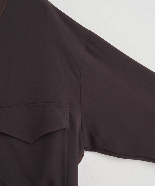 UJOH(ウジョー)の「【UJOH HOMME / ウジョーオム】Pocket Long Sleeve Pullover(Tシャツ/カットソー・メンズ・ブラック/ブラウン・4/5)」の4枚目の写真