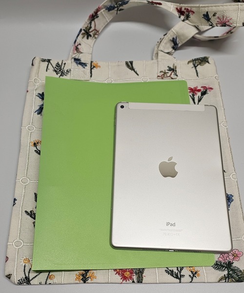 ANOTHER S（アナザーエス）の「花柄刺繍トートバッグ（トートバッグ・レディース・ホワイト/ブラック・FREE）」の7枚目の写真