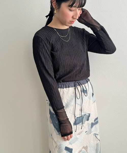 LHELBIE(レルビエ)の「シアーカフスシャーリングトップス(Tシャツ/カットソー・レディース・ブルー/イエロー/ブラック/アイボリー・M)」の3枚目の写真