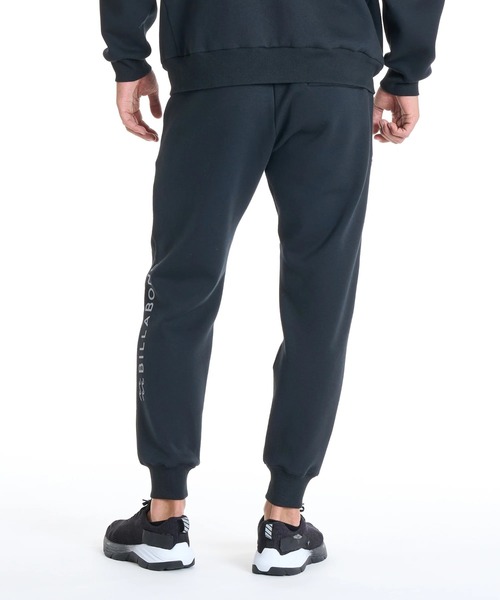 BILLABONG（ビラボン）の「BILLABONG メンズ WIDE JOGGER セットアップボトムス 【2025年秋冬モデル】/ビラボンセットアップ対応撥水加工サイドロゴプリントウエストゴムスウェットジョガーパンツ（スウェットパンツ・メンズ・グレー/サンドベージュ/ブラック・LARGE/MEDIUM/X-LARGE）」の4枚目の写真
