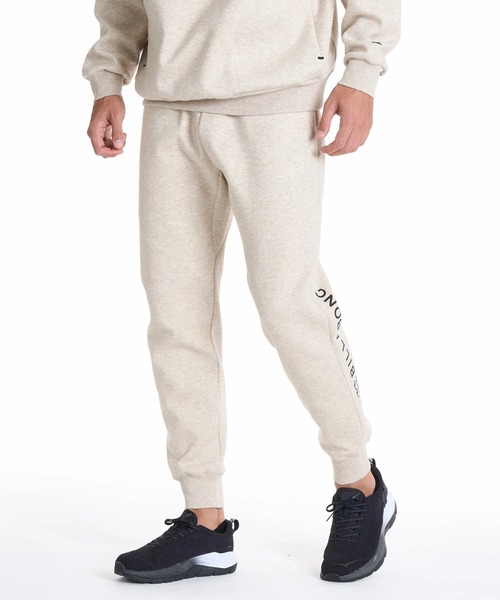 BILLABONG（ビラボン）の「BILLABONG メンズ WIDE JOGGER セットアップボトムス 【2025年秋冬モデル】/ビラボンセットアップ対応撥水加工サイドロゴプリントウエストゴムスウェットジョガーパンツ（スウェットパンツ・メンズ・グレー/サンドベージュ/ブラック・LARGE/MEDIUM/X-LARGE）」の14枚目の写真