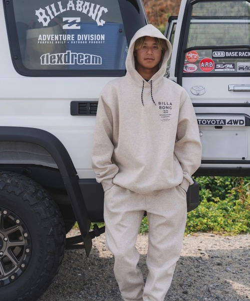 BILLABONG（ビラボン）の「BILLABONG メンズ WIDE JOGGER セットアップボトムス 【2025年秋冬モデル】/ビラボンセットアップ対応撥水加工サイドロゴプリントウエストゴムスウェットジョガーパンツ（スウェットパンツ・メンズ・グレー/サンドベージュ/ブラック・LARGE/MEDIUM/X-LARGE）」の18枚目の写真