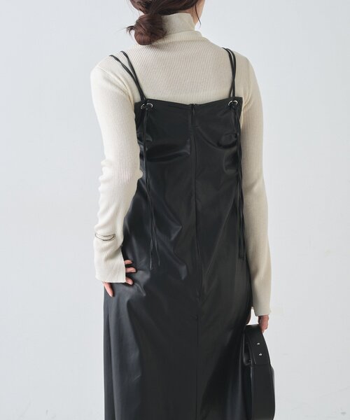 SHENERY（シーナリー）の「レザーキャミワンピース（ワンピース・レディース・ブラック・36/38）」の10枚目の写真